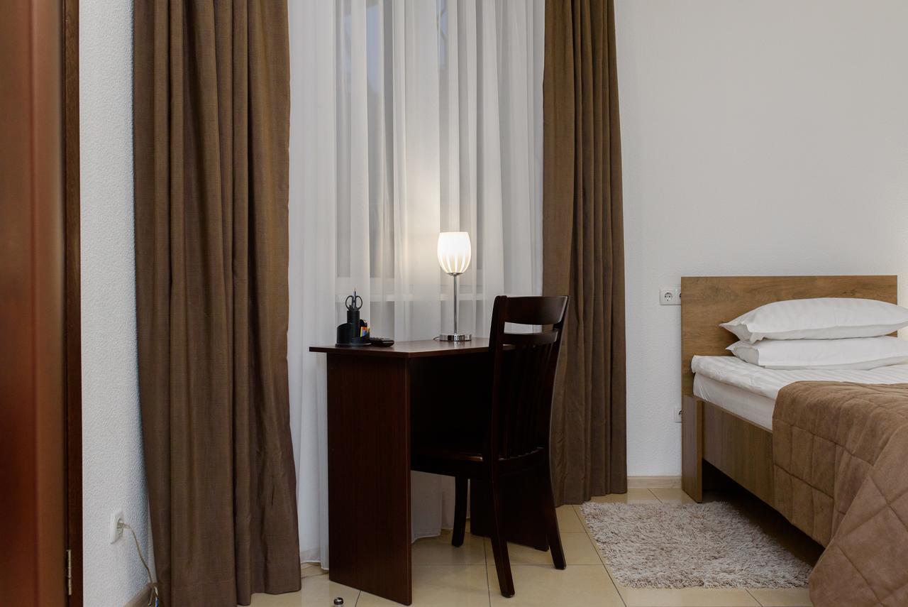 M&M Aparthotel Sumy Exterior foto